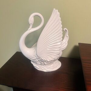 White Ceramic Swan Planter Lamp